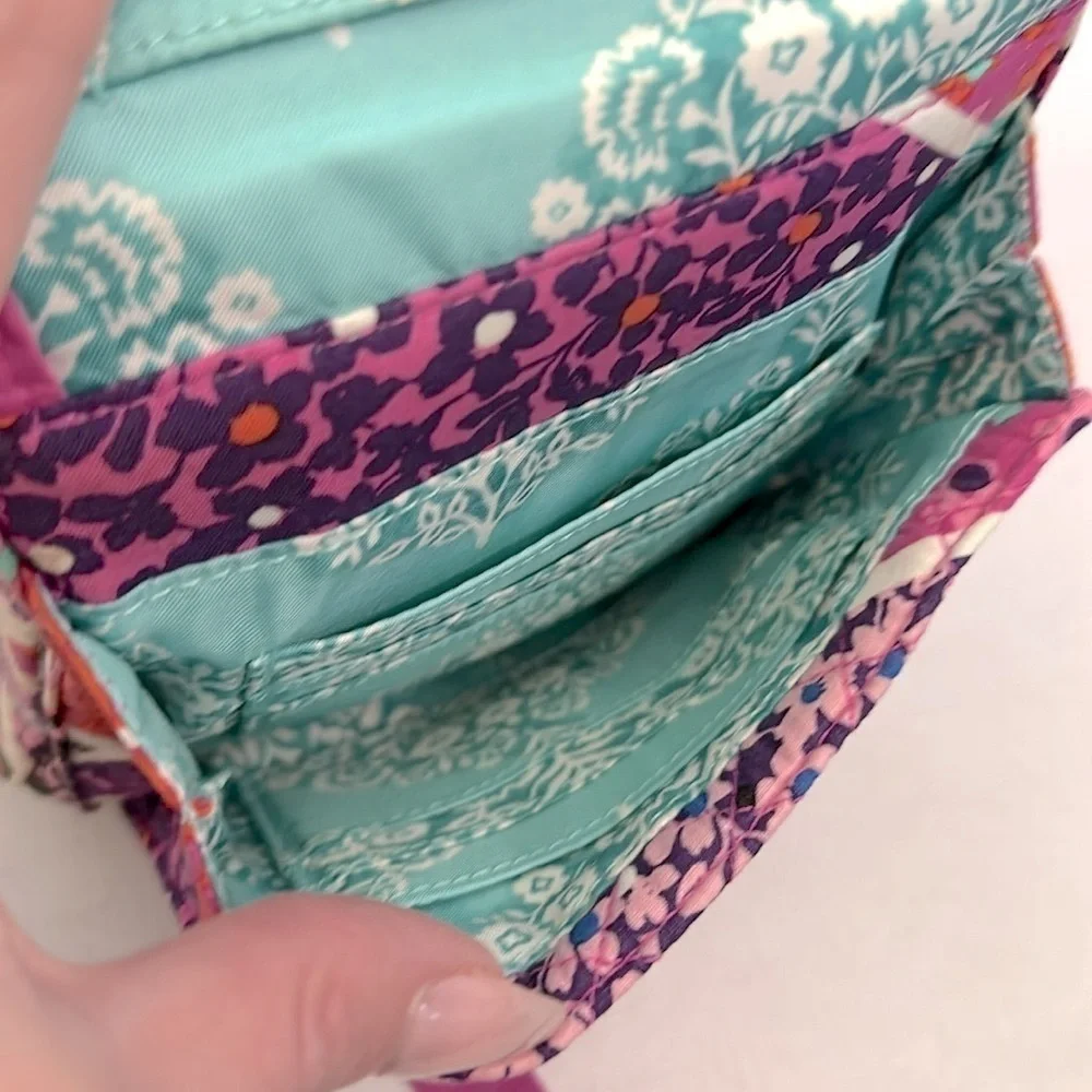 Vera Bradley Modern Medley Quilted Iconic Rfid mini Hipster Crossbody EUC